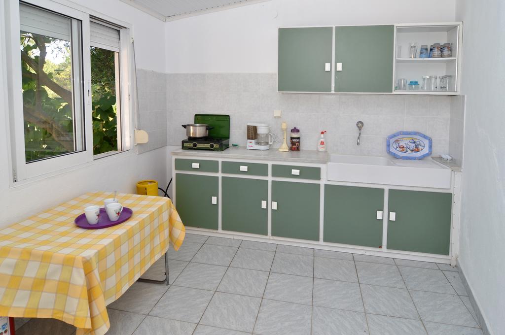 Pension Giannis Αdults Only Коініра Екстер'єр фото