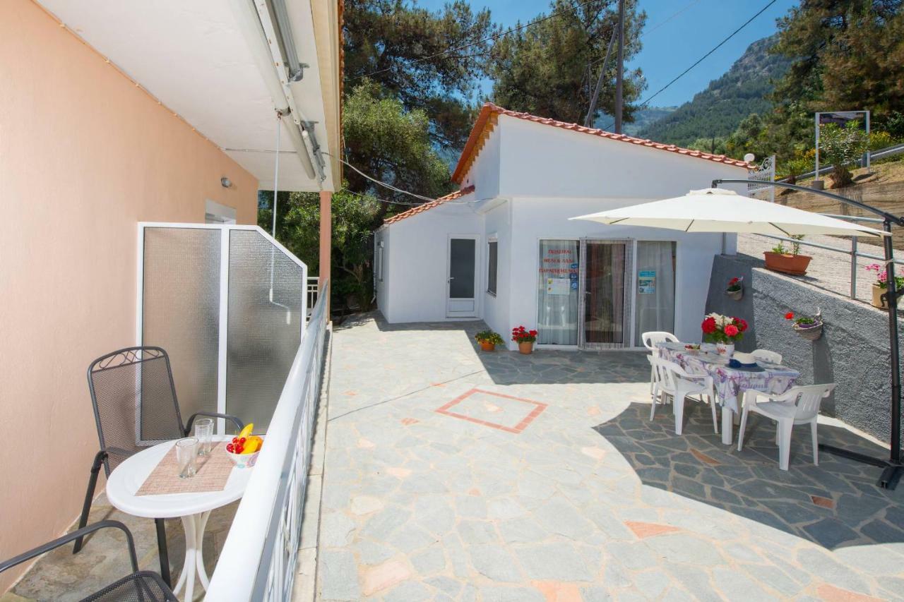 Pension Giannis Αdults Only Коініра Екстер'єр фото