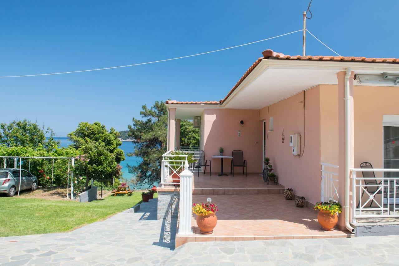Pension Giannis Αdults Only Коініра Екстер'єр фото